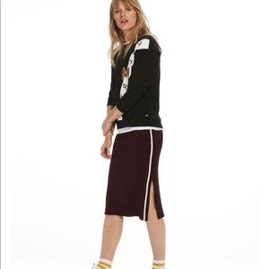 Sporty pencil skirt
